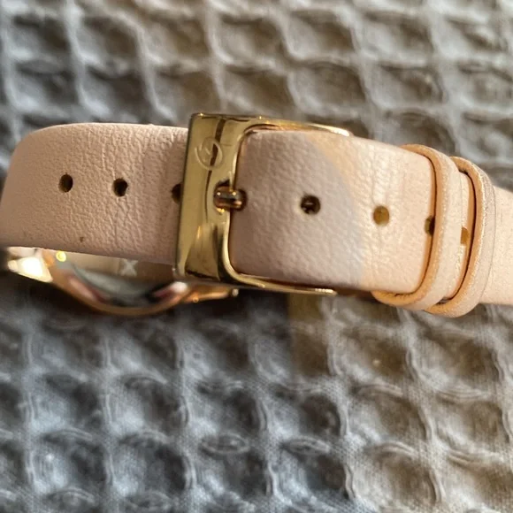 Watch - Picture 3 of 4